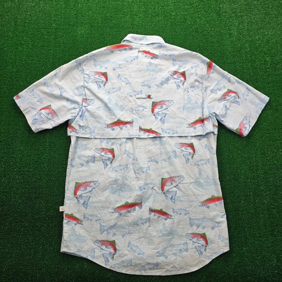 Cabelas Shirt Mens Medium/Large Light Blue Button Up Trout Fish Vented Fishing - Picture 8 of 9
